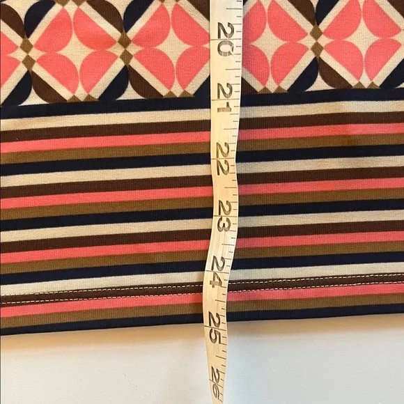 NWT Tommy Hilfiger Pink Geometric Women's Top size large - Picture 6 of 6